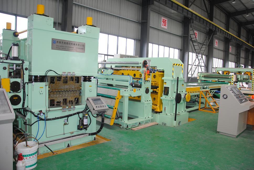 鋁板校平機(jī)、鋁板開平機(jī)、鋁板矯直機(jī)